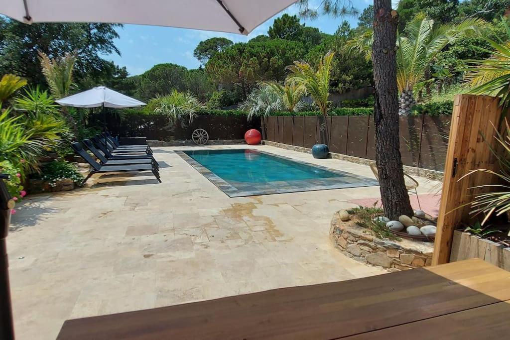 Villa Avec Piscine Proche Mer Et Saint Tropez Grimaud Kültér fotó